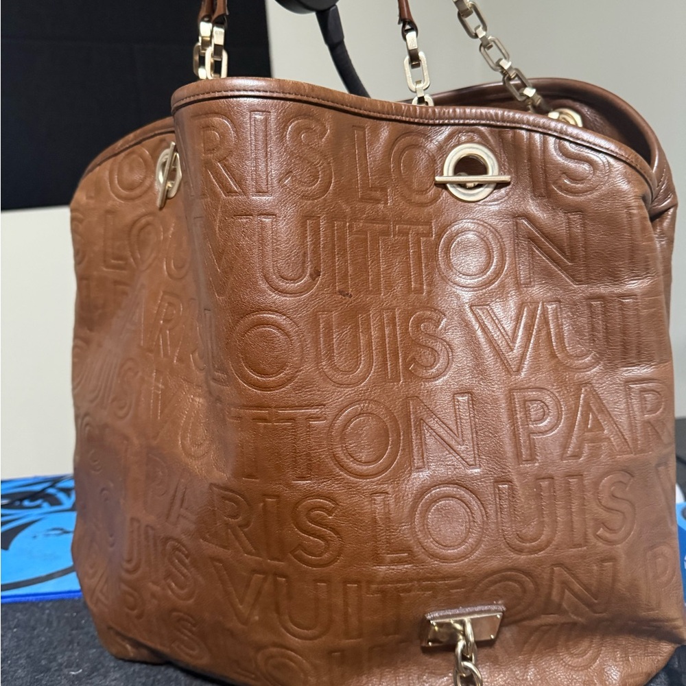 Louis Vuitton Souple Whisper with bonus wallet!